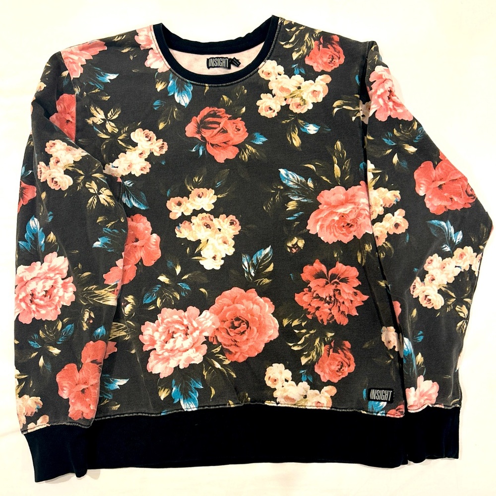 Pretty pink floral sweatshirt Size Small